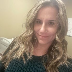 Meet your Posher, Courtney